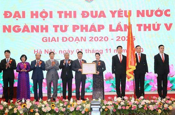 Đại hội thi đua yêu nước ngành Tư pháp lần thứ V và đón nhận Huân chương Lao động hạng Nhất