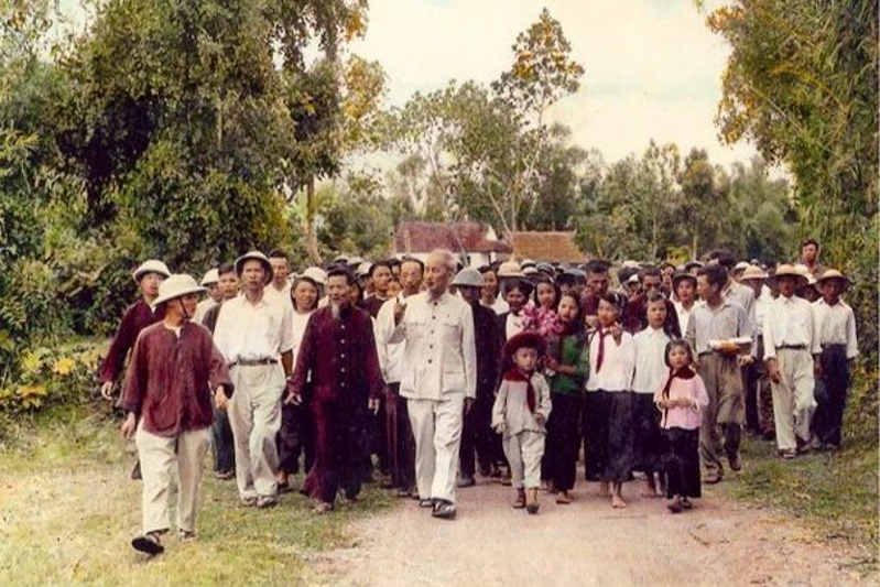 93 năm ngày truyền thống ngành Tuyên giáo của Đảng: Cầu nối vững chắc của 'ý Đảng, lòng dân'