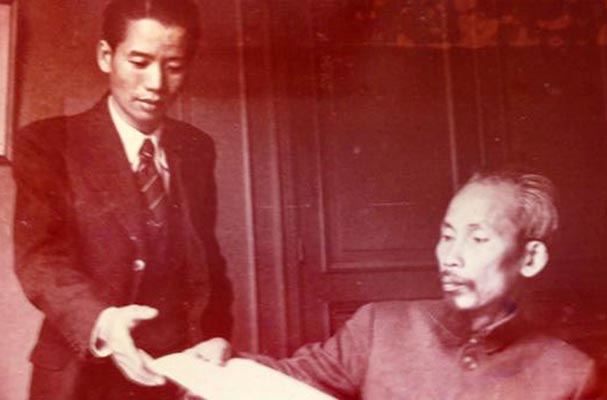 Người chắp bút dự thảo Hiến pháp đầu tiên