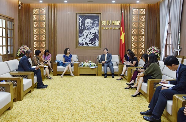 Tăng cường tiếp cận công lý cho trẻ em