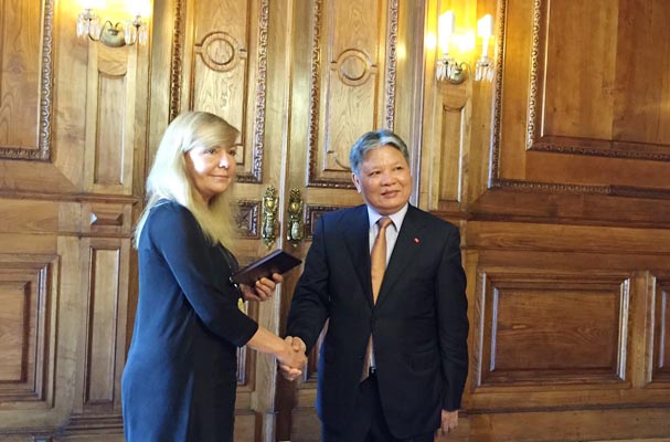 Long An: Thường trực HĐND giám sát cải cách hành chính