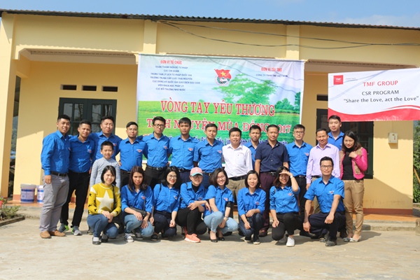 Đoàn thanh niên Viện Khoa học pháp lý tham gia hoạt động “Vòng tay yêu thương tình nguyện mùa đông năm 2017”