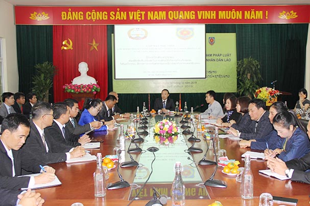 Khai giảng Lớp Bồi dưỡng kỹ năng xây dựng văn bản QPPL cho giảng viên, cán bộ nước CHDCND Lào