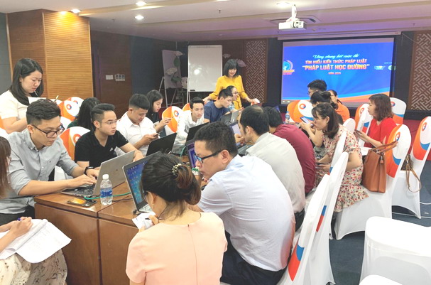 Tổ chức thành công Vòng Chung kết cuộc thi trực tuyến pháp luật học đường