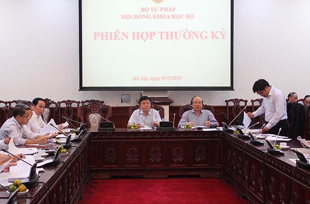 Phiên họp thường kỳ của Hội đồng khoa học Bộ Tư pháp