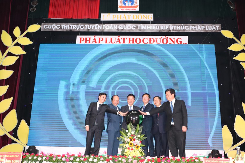 Lễ phát động Cuộc thi trực tuyến toàn quốc “Pháp luật học đường”