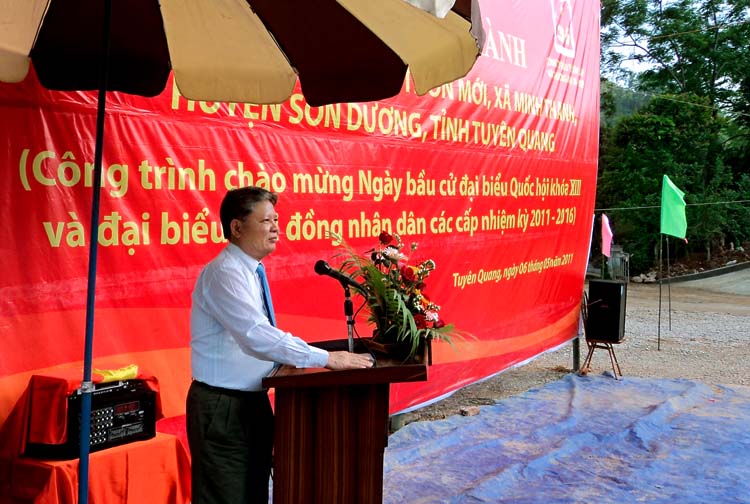 Bộ trưởng phát biểu tại Lễ khánh thành Đập tràn