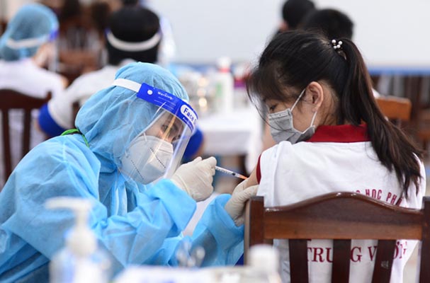 Thần tốc vaccine