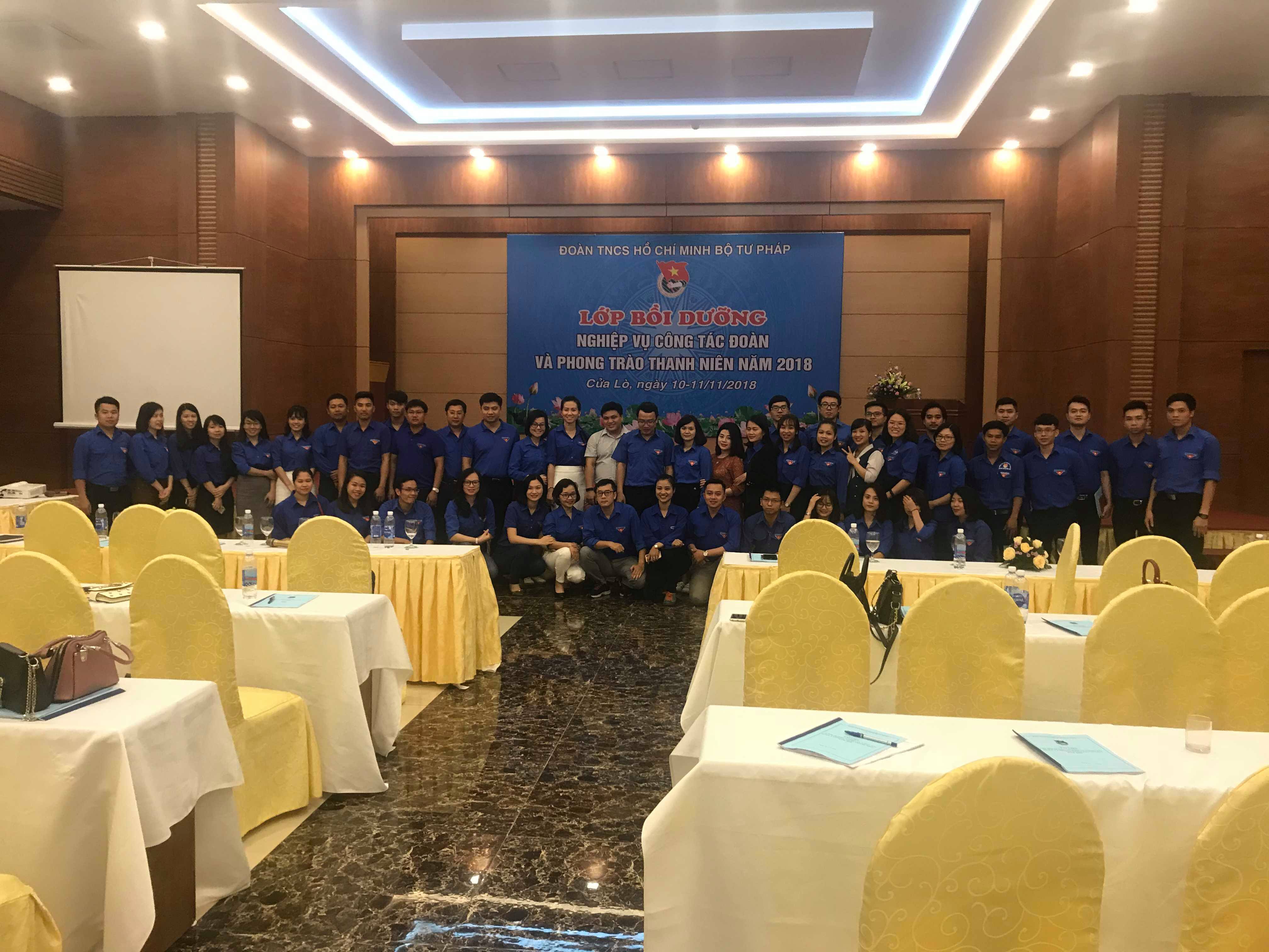 Tổ chức giao lưu giữa Chi đoàn Cục Thi hành án dân sự tỉnh Nghệ An với Đoàn Bộ tư pháp