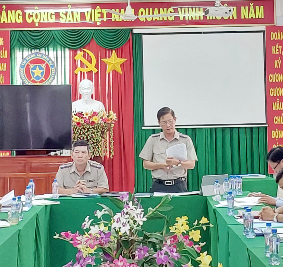 Chi bộ cơ sở Cục Thi hành án dân sự tỉnh Đồng Tháp tổ chức kiểm điểm, đánh giá, xếp loại chất lượng Chi bộ, đảng viên năm 2022