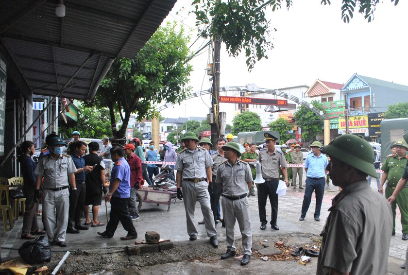 Hà Tĩnh: Cưỡng chế bàn giao đất cho người được thi hành án