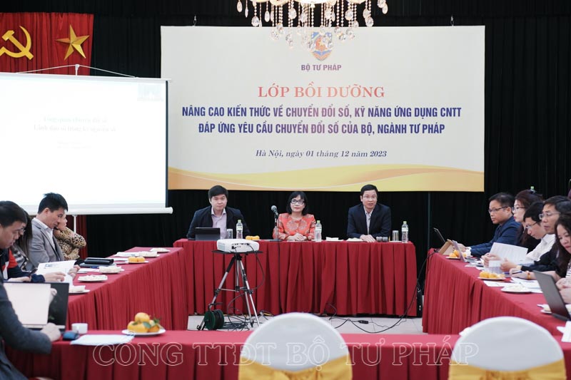 Nâng cao kiến thức về chuyển đổi số, ứng dụng CNTT đáp ứng yêu cầu chuyển đổi số của Bộ,ngành Tư pháp