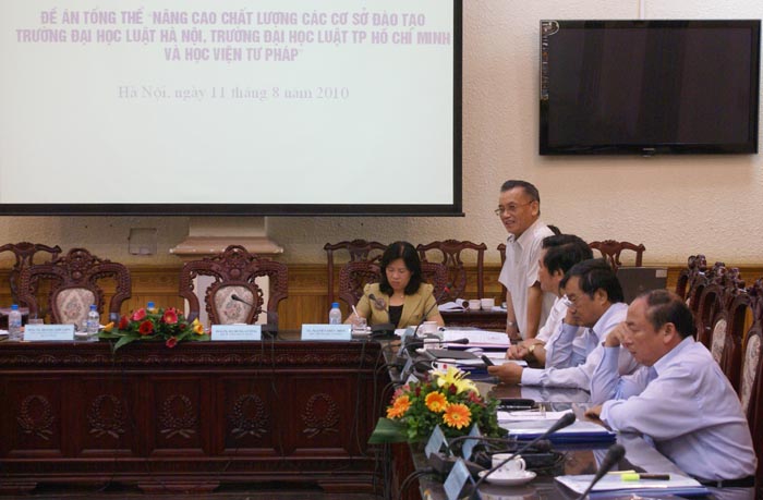 Nguyên Bộ trưởng Bộ Tư pháp