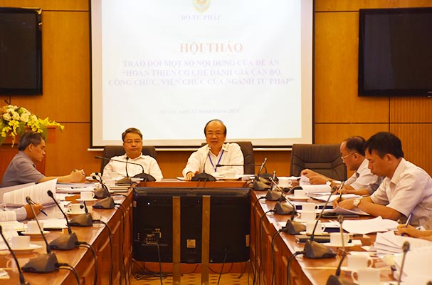 Tính tới xây dựng cơ chế phản biện trong đánh giá cán bộ