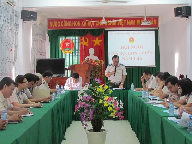 Hội nghị cán bộ, công chức cơ quan Cục Thi hành án dân sự năm 2016