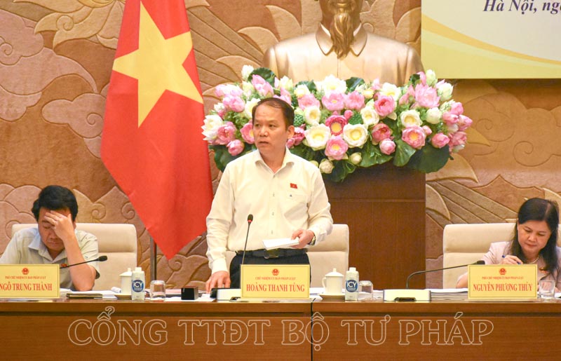 Thẩm tra Báo cáo Kết quả rà soát hệ thống văn bản quy phạm pháp luật thực hiện Nghị quyết số 101