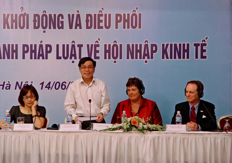 Vietnam, U.S. Launch Support for Legal Implementation for Economic Integration Project