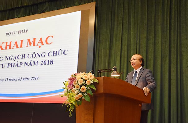 Khai mạc kỳ thi nâng ngạch công chức lên ngạch Chuyên viên chính, chấp hành viên trung cấp