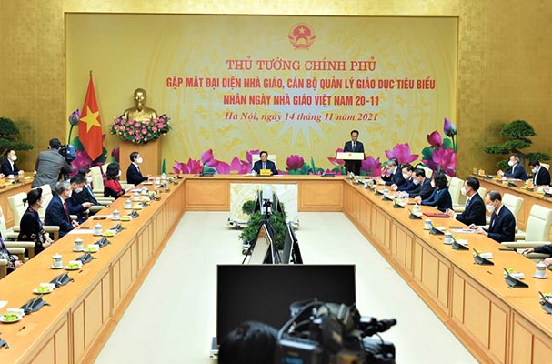 Thủ tướng: Dịch COVID-19 cũng là cơ hội để ngành Giáo dục đẩy mạnh chuyển đổi số