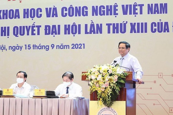 Đưa Nghị quyết Đại hội XIII của Đảng vào cuộc sống: Phát huy vai trò của đội ngũ trí thức trong phòng chống dịch
