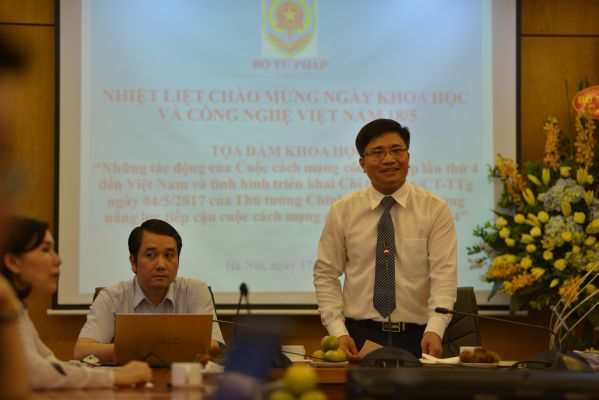 Tọa đàm khoa học “Những tác động của Cuộc cách mạng công nghiệp lần thứ 4 đến Việt Nam và tình hình triển khai Chỉ thị số 16/CT-TTg ngày 04/5/2017 của Thủ tướng Chính phủ về tăng cường năng lực tiếp cận cuộc cách mạng công nghiệp lần thứ 4”