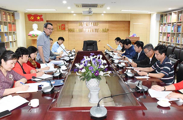 Xây dựng hệ thống giáo trình cao đẳng nghề luật mang đậm dấu ấn của các cơ sở đào tạo thuộc Bộ