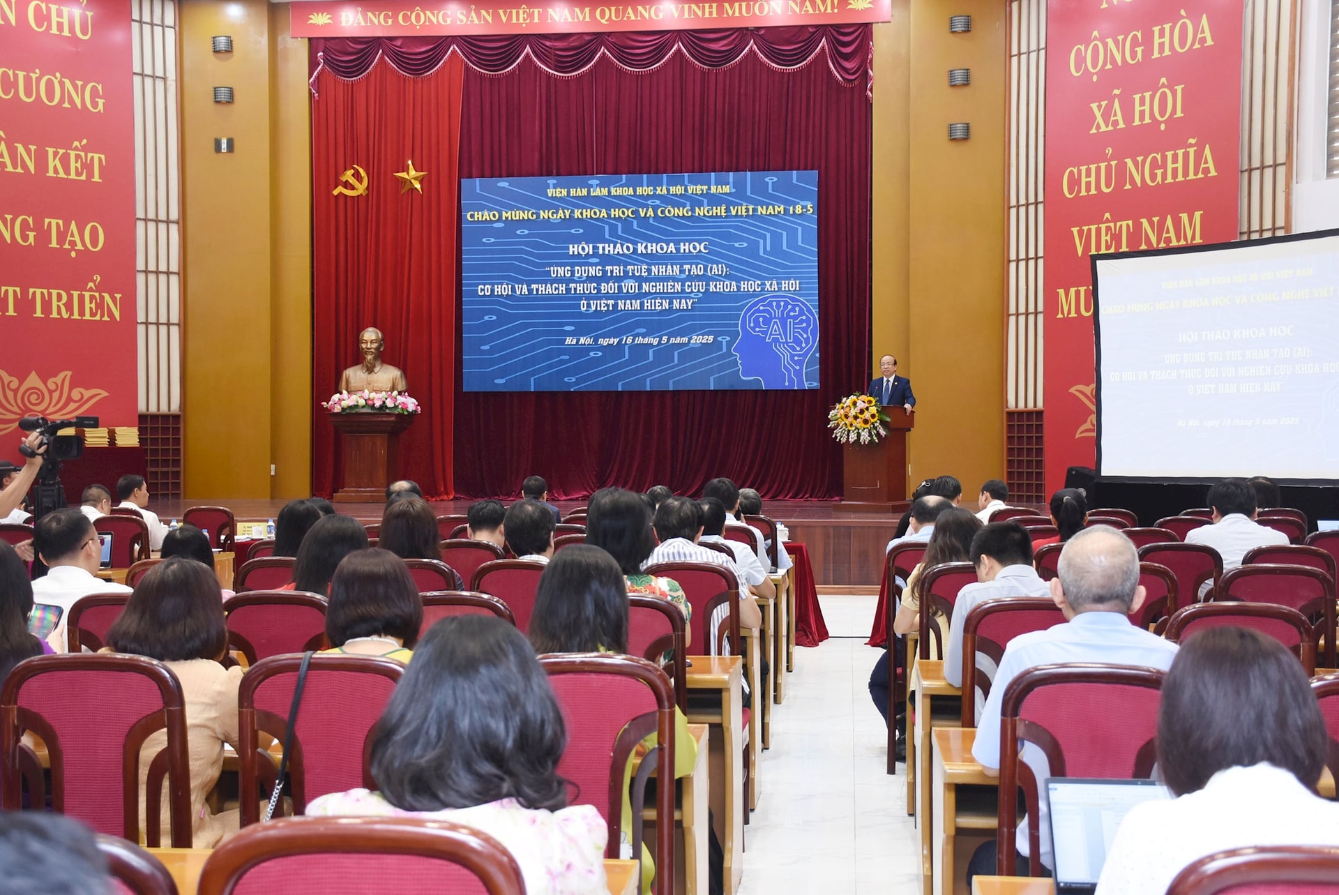 Khai thác hiệu quả AI trong nghiên cứu khoa học xã hội và nhân văn