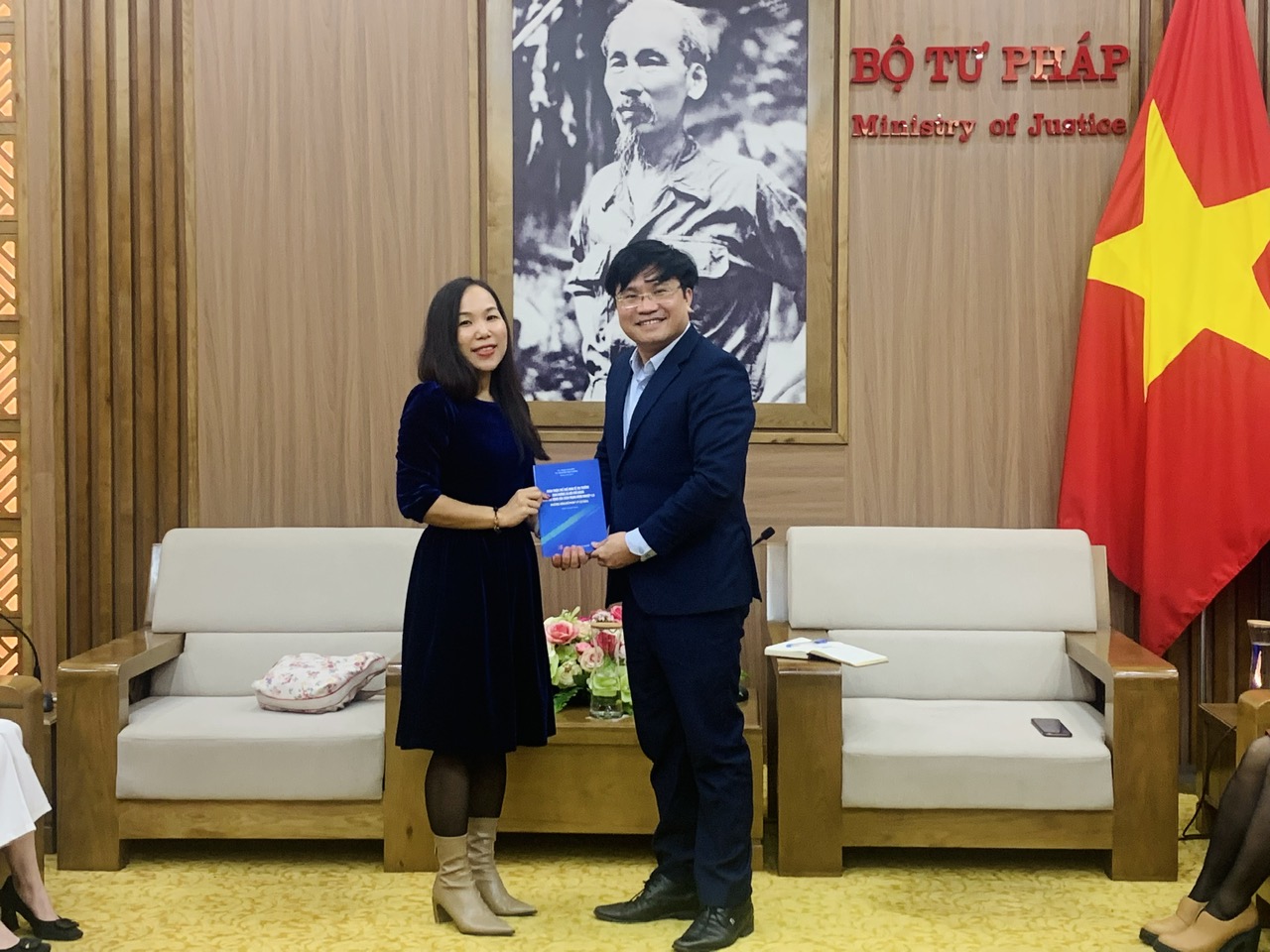 Viện Chiến lược và Khoa học pháp lý chủ trì tiếp đón đoàn Đại sứ quán Anh tại Hà Nội