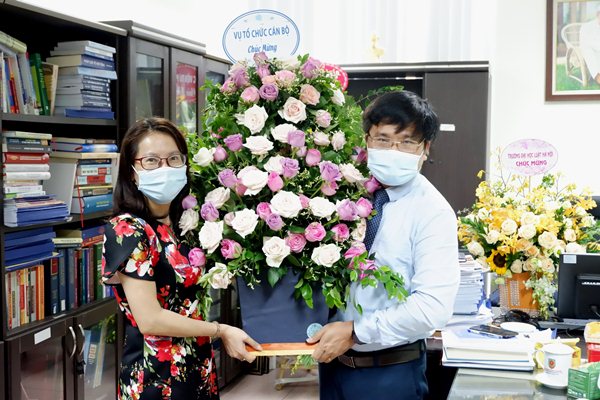 Khoa học, công nghệ và đổi mới sáng tạo - Khơi dậy khát vọng, kiến tạo tương lai