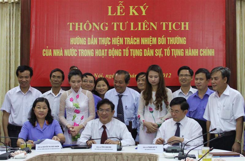 Three sectors included Justice - Court - Procuratorate signed circular on guiding state compensation in civil proceedings, administrative proceedings