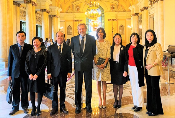 Thứ trưởng Phan Chí Hiếu thăm và làm việc tại Vương quốc Tây Ban Nha