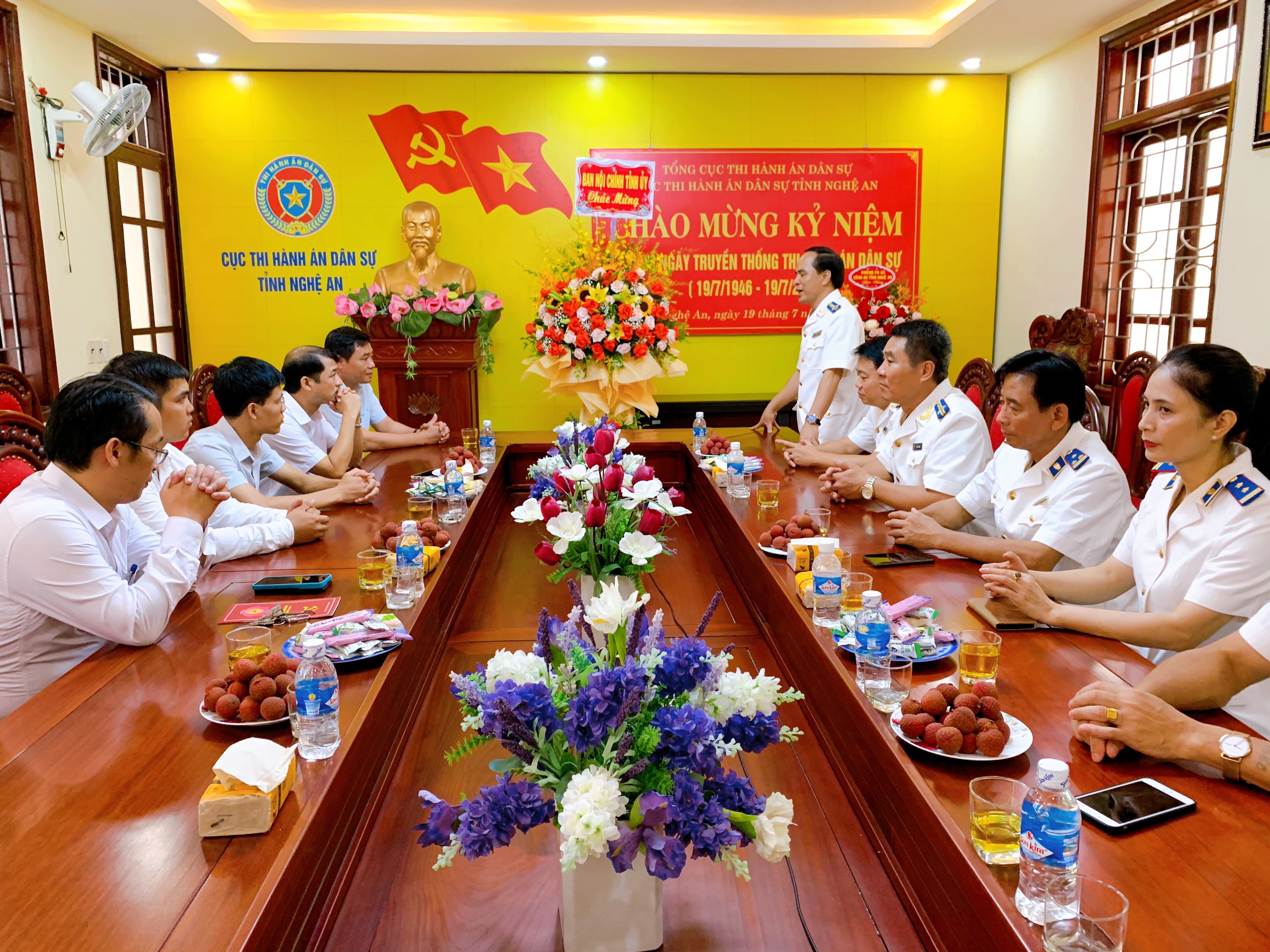 Cục THADS tỉnh Nghệ An rất vui mừng đón nhận những tình cảm, sự quan tâm của lãnh đạo Bộ Tư pháp, lãnh đạo Tổng cục THADS, lãnh đạo Ban nội chính Tỉnh uỷ, các ngành trong khối nội chính, các sở ngành, tổ chức tín dụng ngân hàng