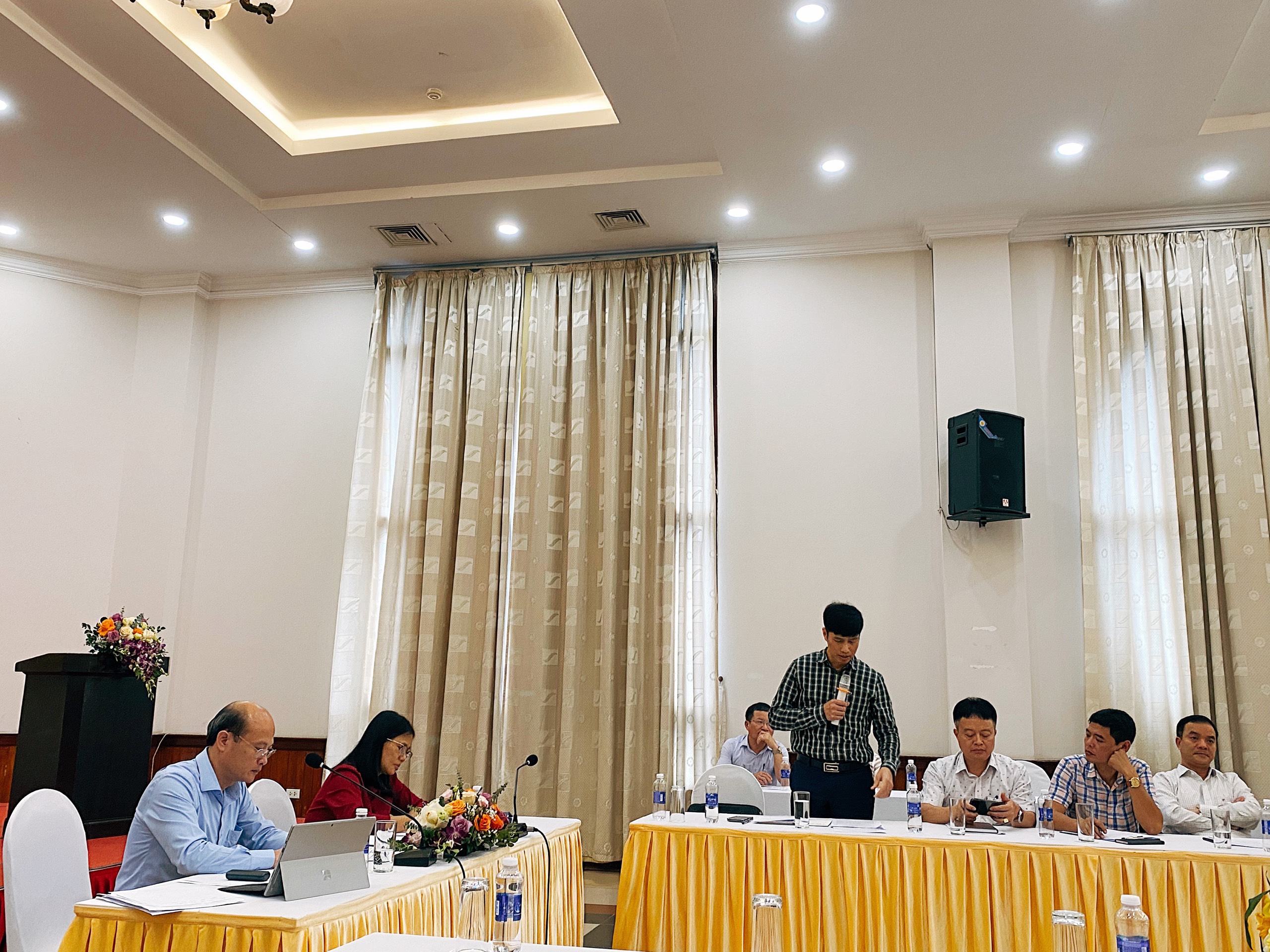 Ông Lê Xuân Cường - Phó Viện trưởng Viện KHHS, Bộ Công an phát biểu tại Tọa đàm