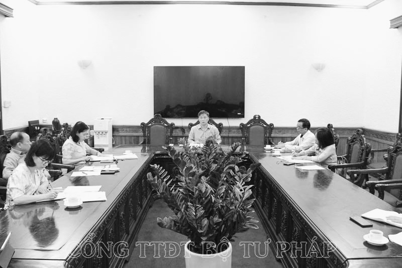 Tiếp tục hoàn thiện Dự thảo Nghị quyết chuyên đề về Lý lịch tư pháp