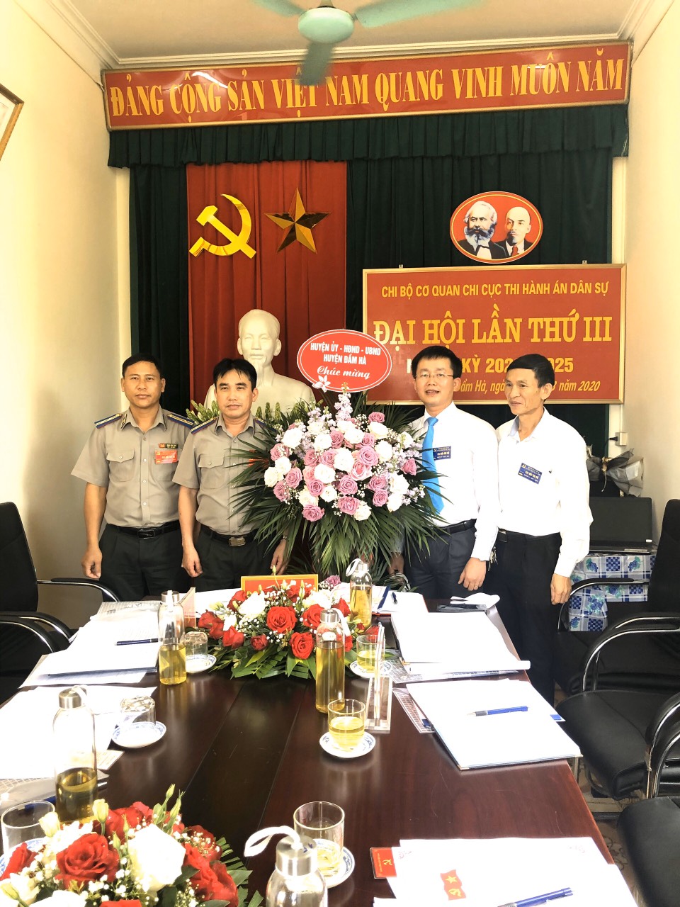 Chi bộ  Chi Cục Thi hành án Dân sự huyện Đầm Hà tổ chức thành công Đại hội Chi bộ Lần thứ III Nhiệm Kỳ 2020-2025