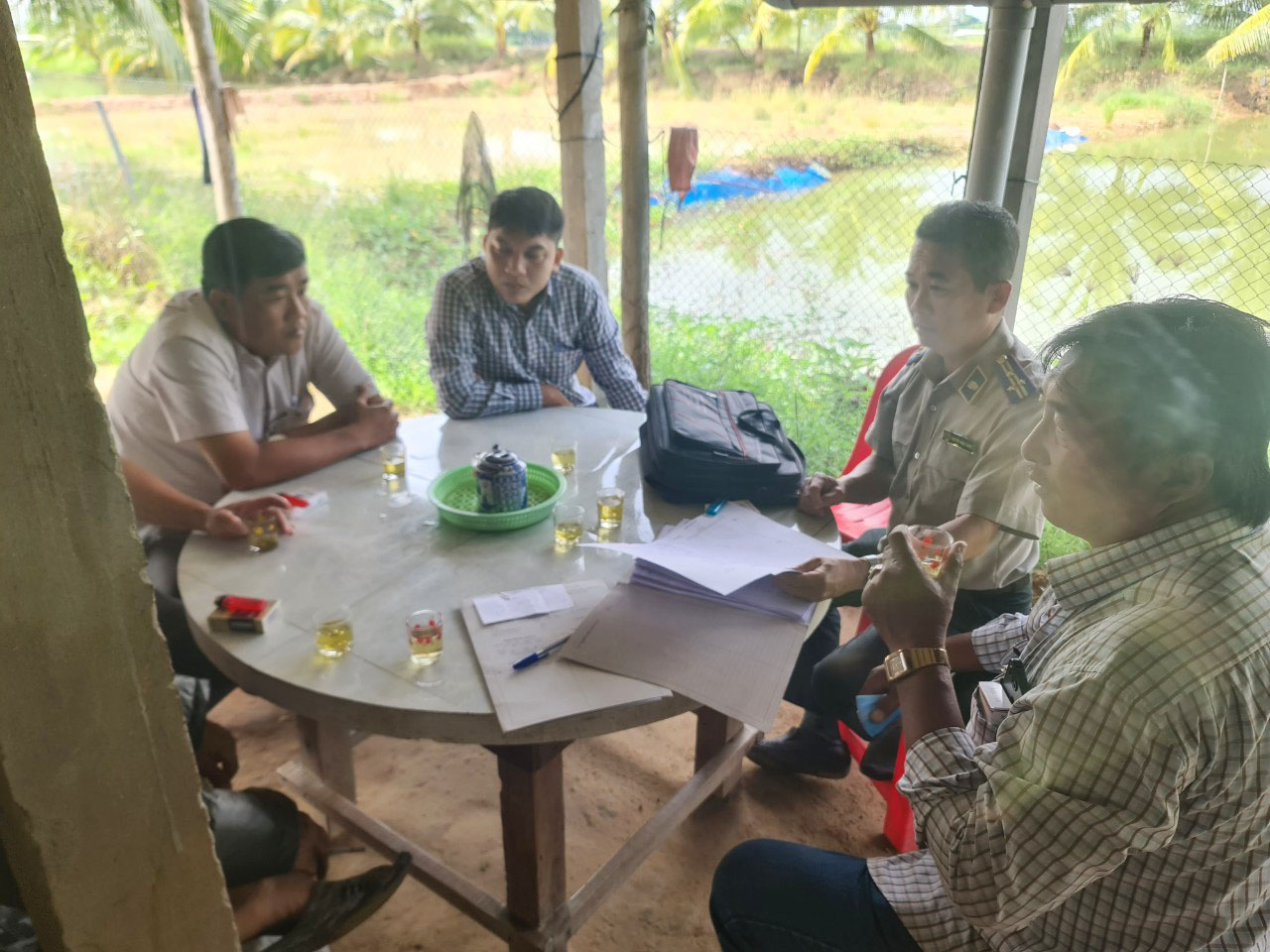 Chi cục Thi hành án dân sự huyện Tân Hồng tiến hành giao tài sản thi hành án theo thỏa thuận của đương sự