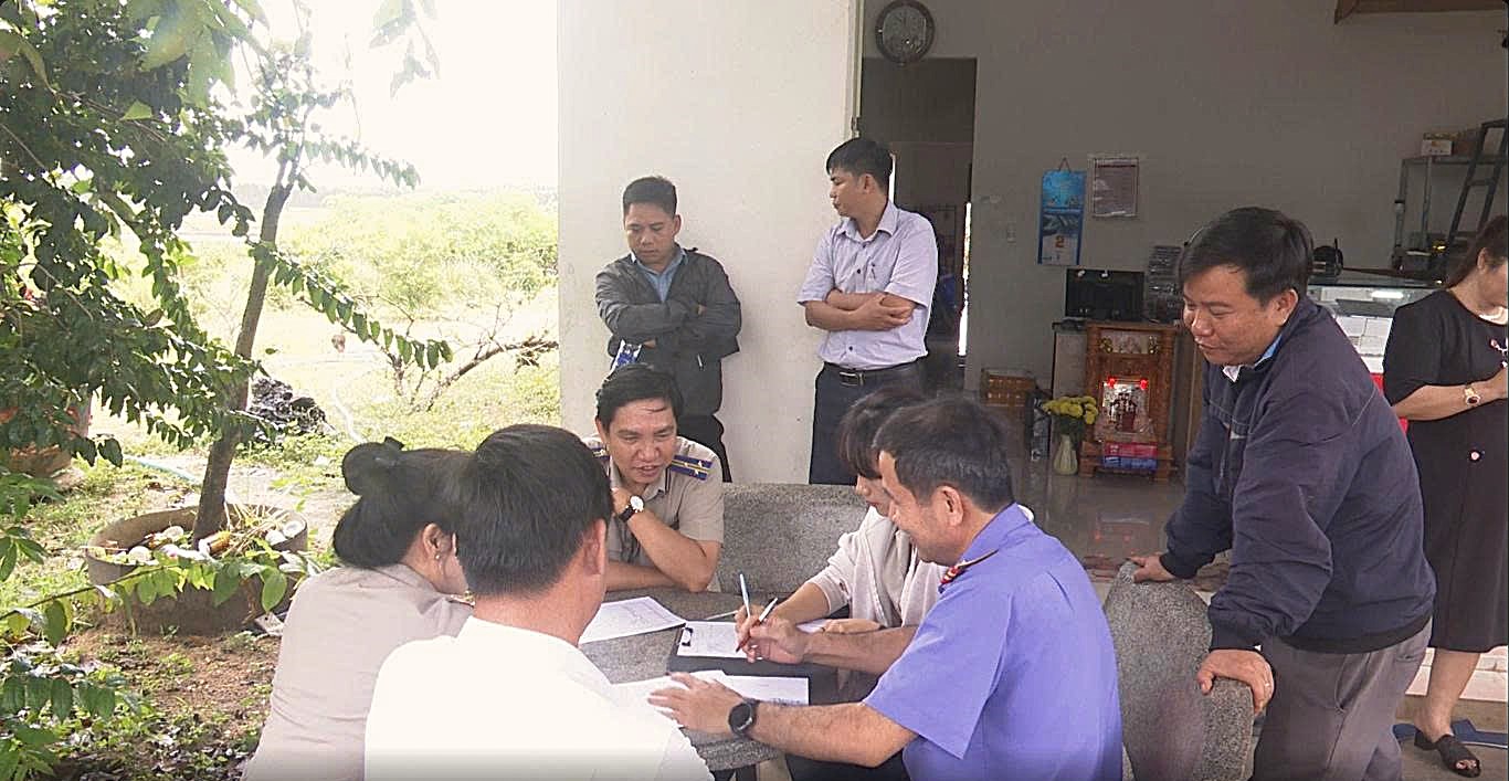 Thi hành án dân sự tỉnh Gia Lai: Tổ chức giao hai tài sản cho người mua đấu giá tại xã Pờ Tó