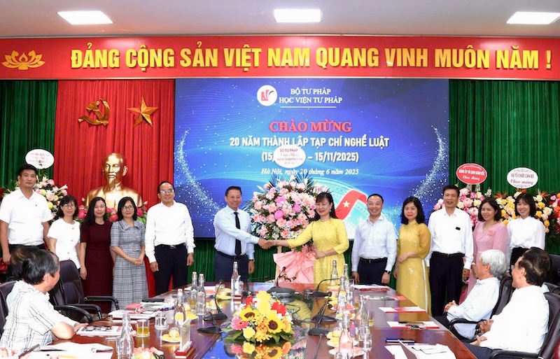 Tạp chí Nghề luật: 20 năm phát triển cùng lịch sử 100 năm Báo chí cách mạng Việt Nam