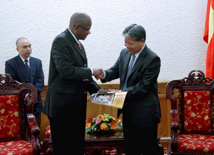 Vietnam willing to share experiences with other nations