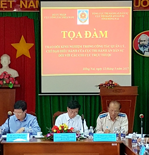 Cục Công tác phía Nam – Bộ Tư pháp phối hợp với Cục Thi hành án dân sự tỉnh Đồng Nai tổ chức “Tọa đàm trao đổi kinh nghiệm trong công tác quản lý chỉ đạo, điều hành của Cục Thi hành án dân sự đối với các Chi cục trực thuộc”