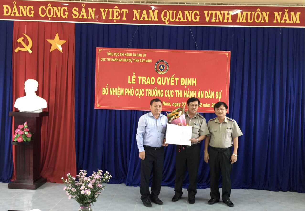 Lễ công bố và trao Quyết định của Tổng cục Thi hành án dân sự (THADS) bổ nhiệm công chức giữ chức vụ Phó Cục trưởng Cục THADS