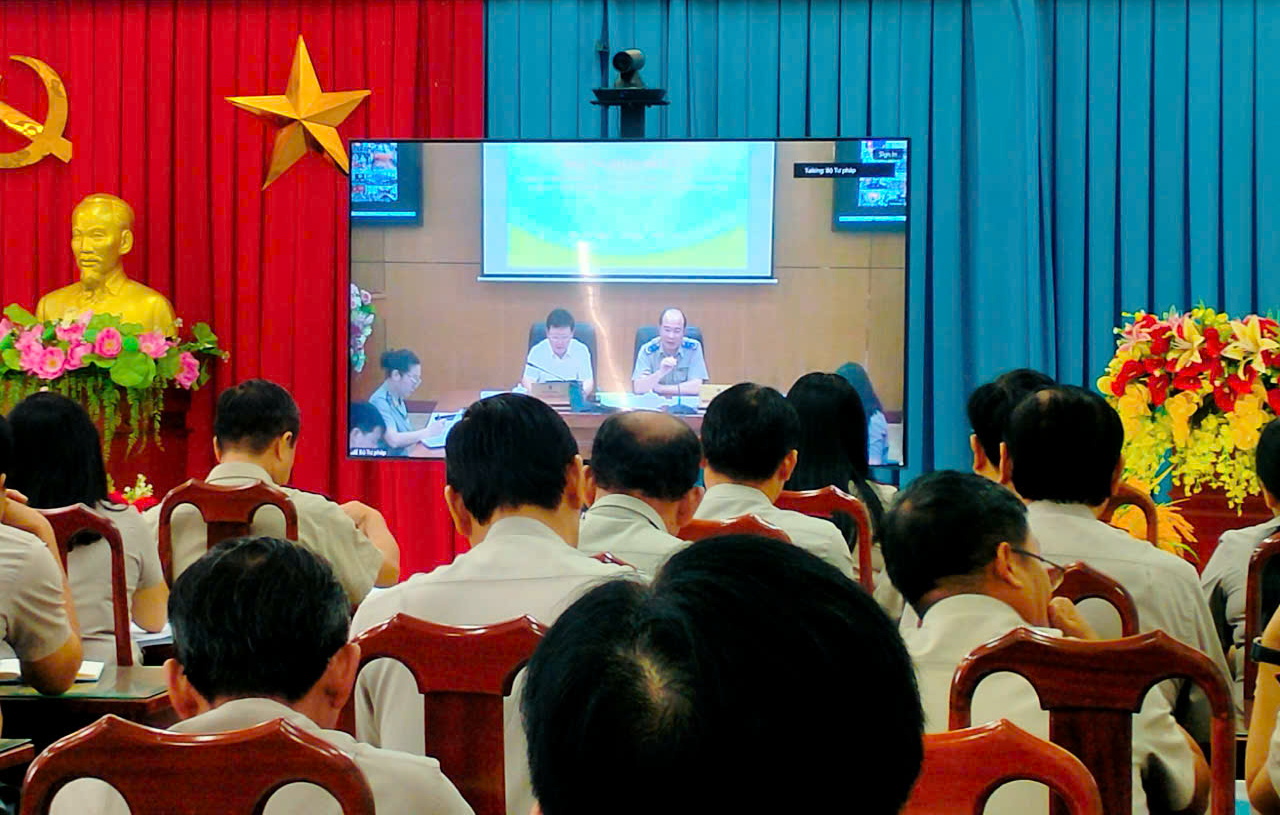 Hội nghị trực tuyến với Cục Quản lý THADS về trao đổi khó khăn, vướng mắc và giải pháp khi vận hành mô hình cơ quan THADS một cấp ở địa phương