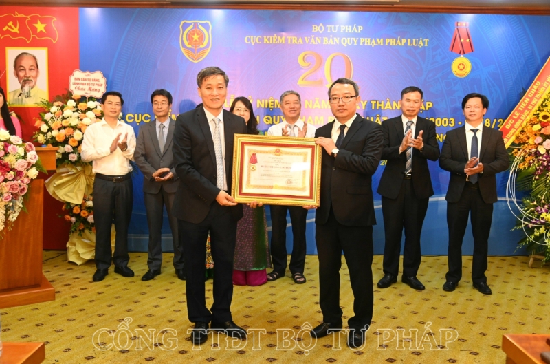 Cục Kiểm tra VBQPPL: Kỷ niệm 20 năm ngày thành lập và đón nhận huân chương lao động Hạng Nhì