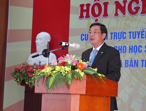 Hà Nội trao giải cuộc thi tìm hiểu pháp luật trực tuyến cho học sinh THPT