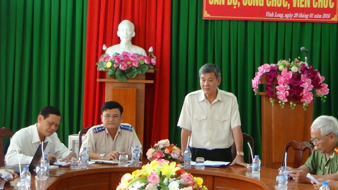 Họp liên ngành giải quyết các vụ việc khó khăn, phức tạp