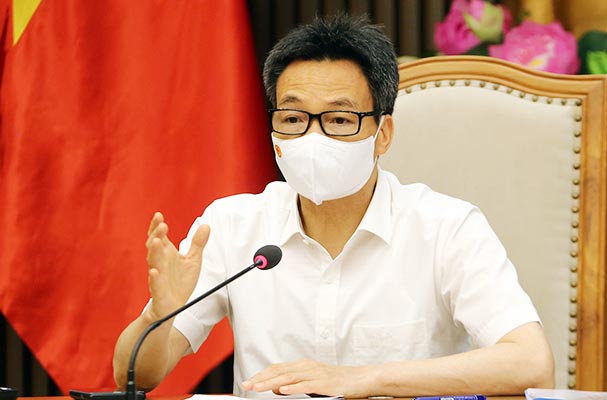 ­­Thực hiện khai báo y tế tất cả công nhân, giữ vững sản xuất công nghiệp