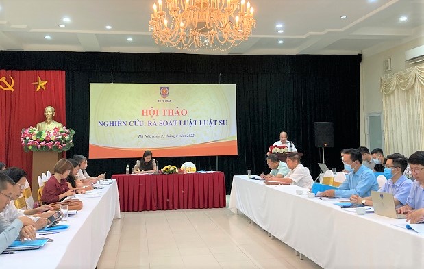 Không đuổi theo phát triển số lượng mà đi vào nâng cao chất lượng đội ngũ luật sư