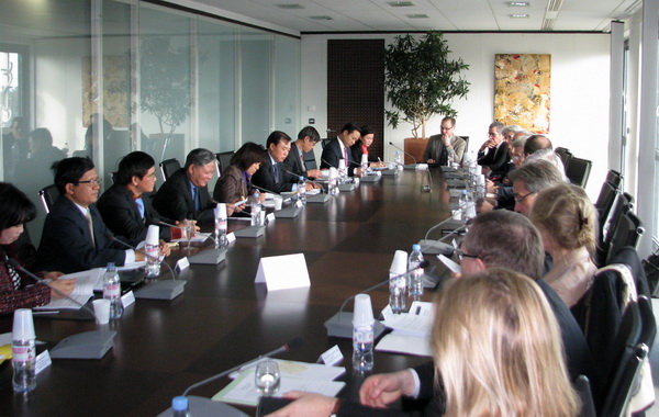 Justice Minister Ha Hung Cuong pays a working visit to France