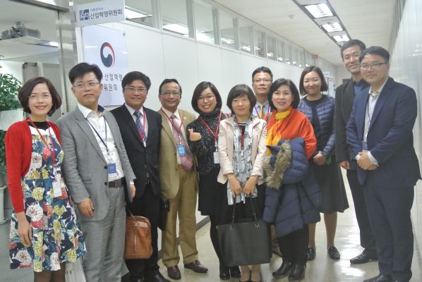 Đoàn công tác Viện Khoa học pháp lý thăm và làm việc với Uỷ ban về cách mạng công nghiệp 4.0 của Hàn Quốc