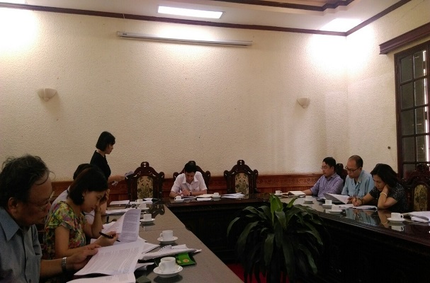 Thẩm dự thảo Quyết định của Thủ tướng Chính phủ quy định việc nhập khẩu hàng hóa thuộc Danh mục sản phẩm CNTT đã qua sử dụng cấm nhập khẩu để nghiên cứu khoa học và hoạt động gia công hàng hóa thuộc Danh mục sản phẩm CNTT đã qua sử dụng cấm nhập khẩu